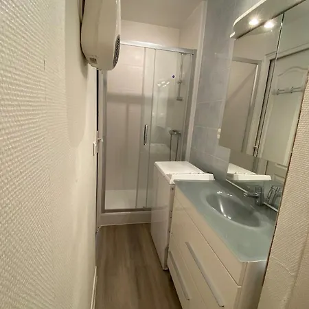 Le Bois Joli 3, 2 Etoiles, Wifi Et Parking, Animaux Bienvenus Apartment *